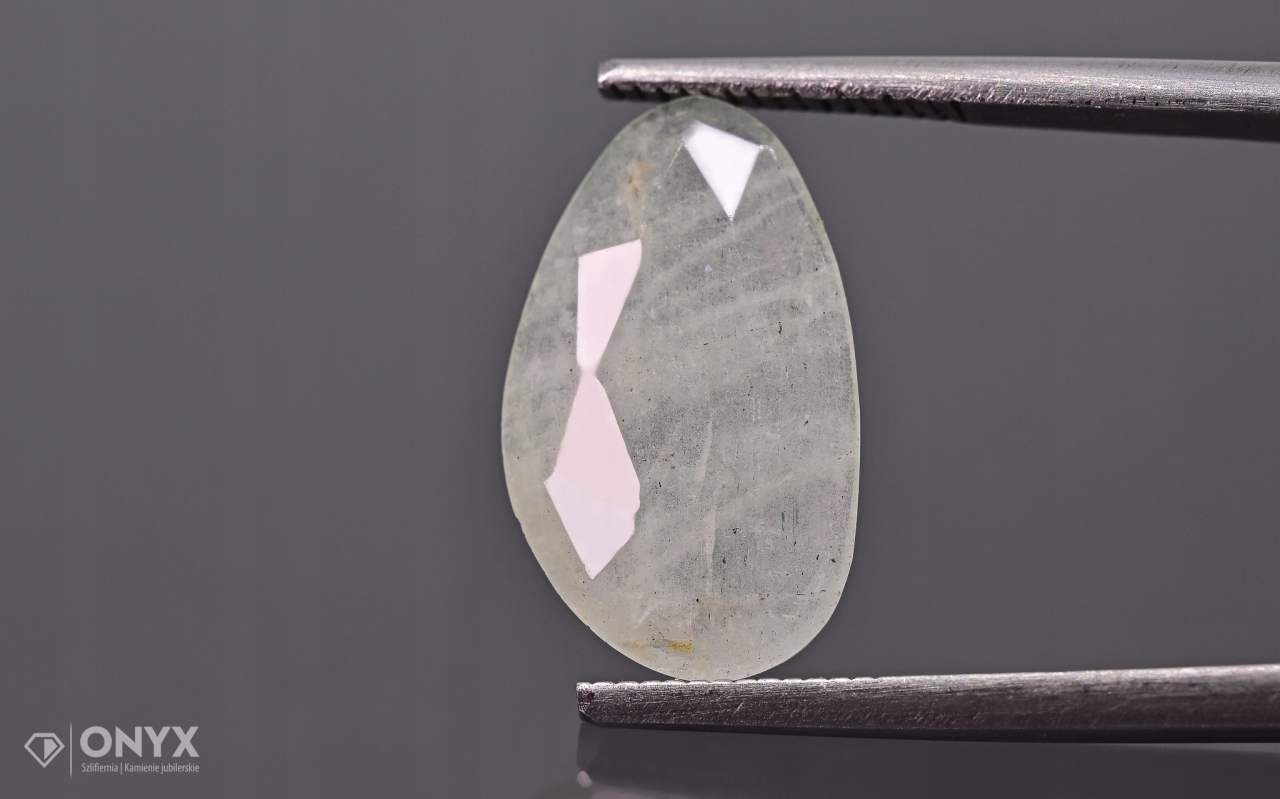 Akvamarín fasetovaná nepravidelná rozeta 15,5x9,5