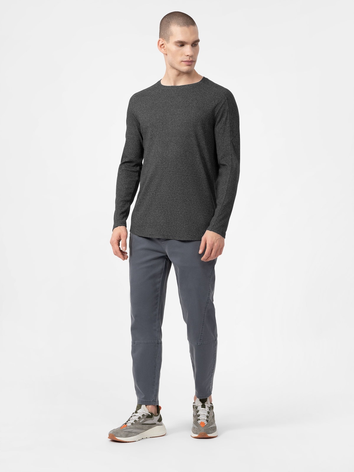 

Spodnie Dresowe 4F 4FAW22TTROM359-25S-XL