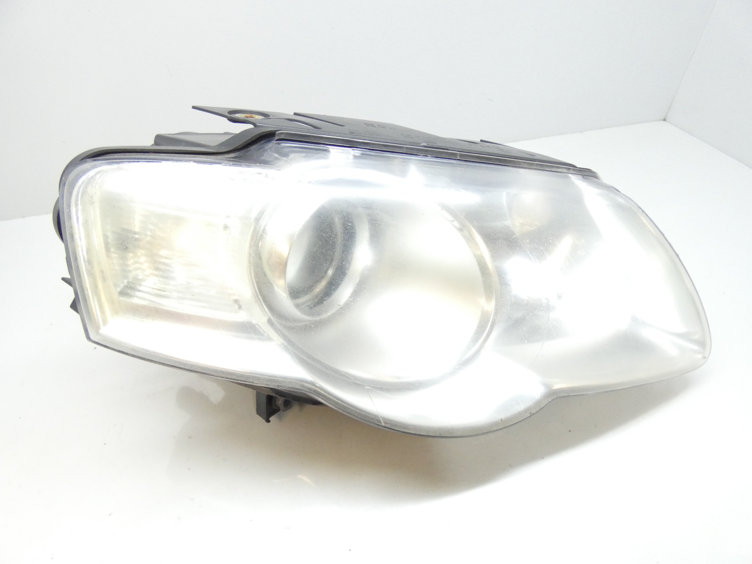light right front front VW PASSAT B6 05-10 3C0941006Q original complete