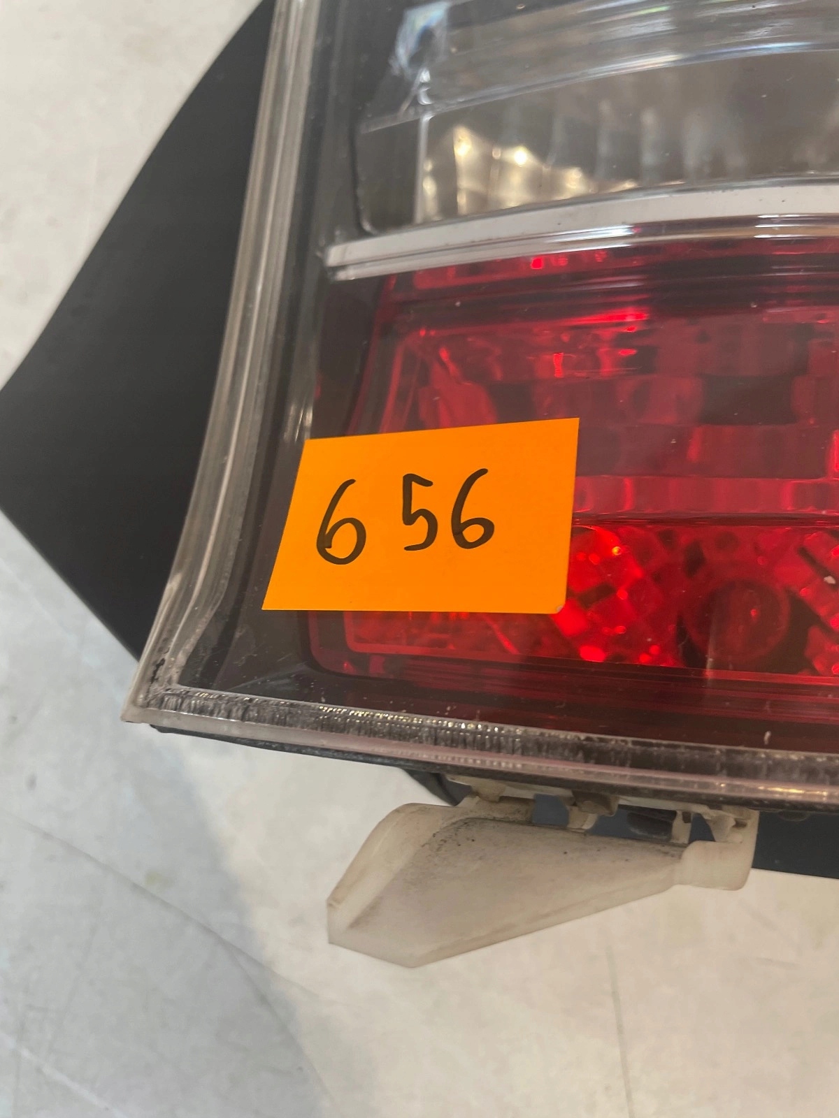 damaged light rear part rear right toyota iq