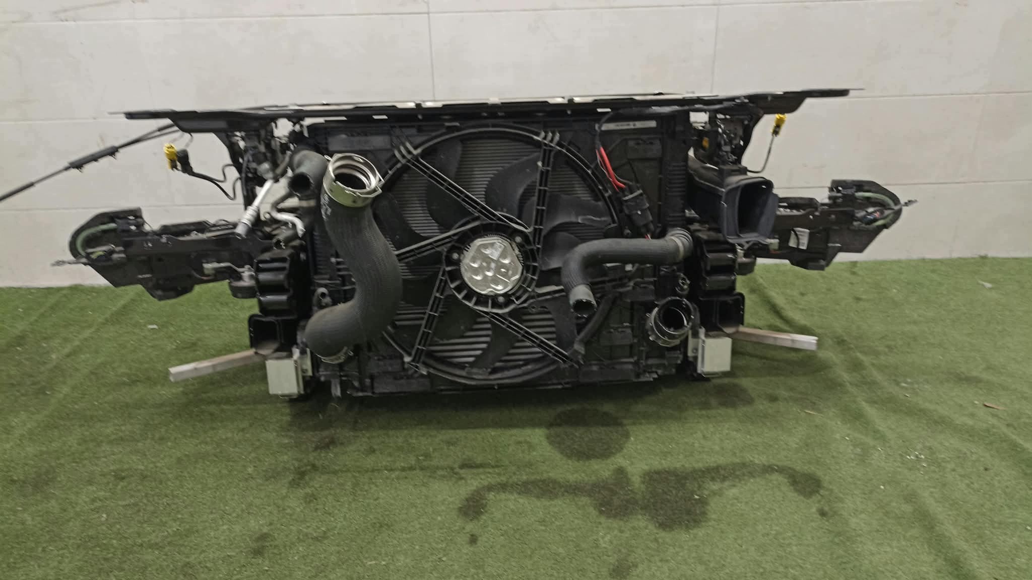 BMW 4 G26 support panel for radiators radiator fan RADAR 420d XDRIVE