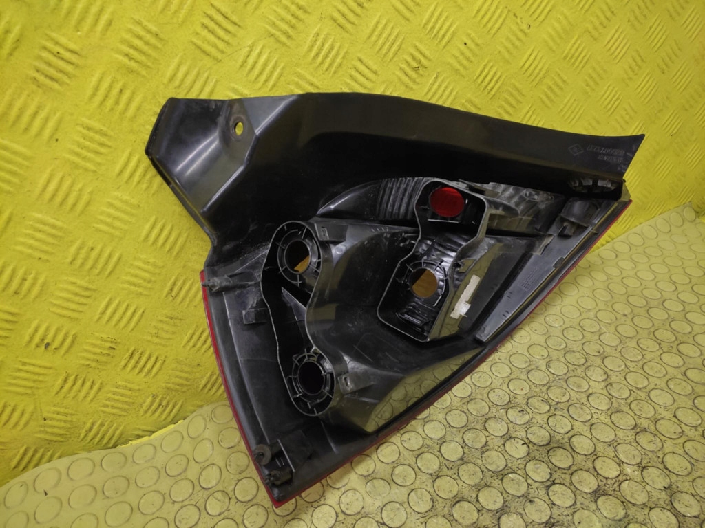 RENAULT MEGANE II light right rear part 8200073237
