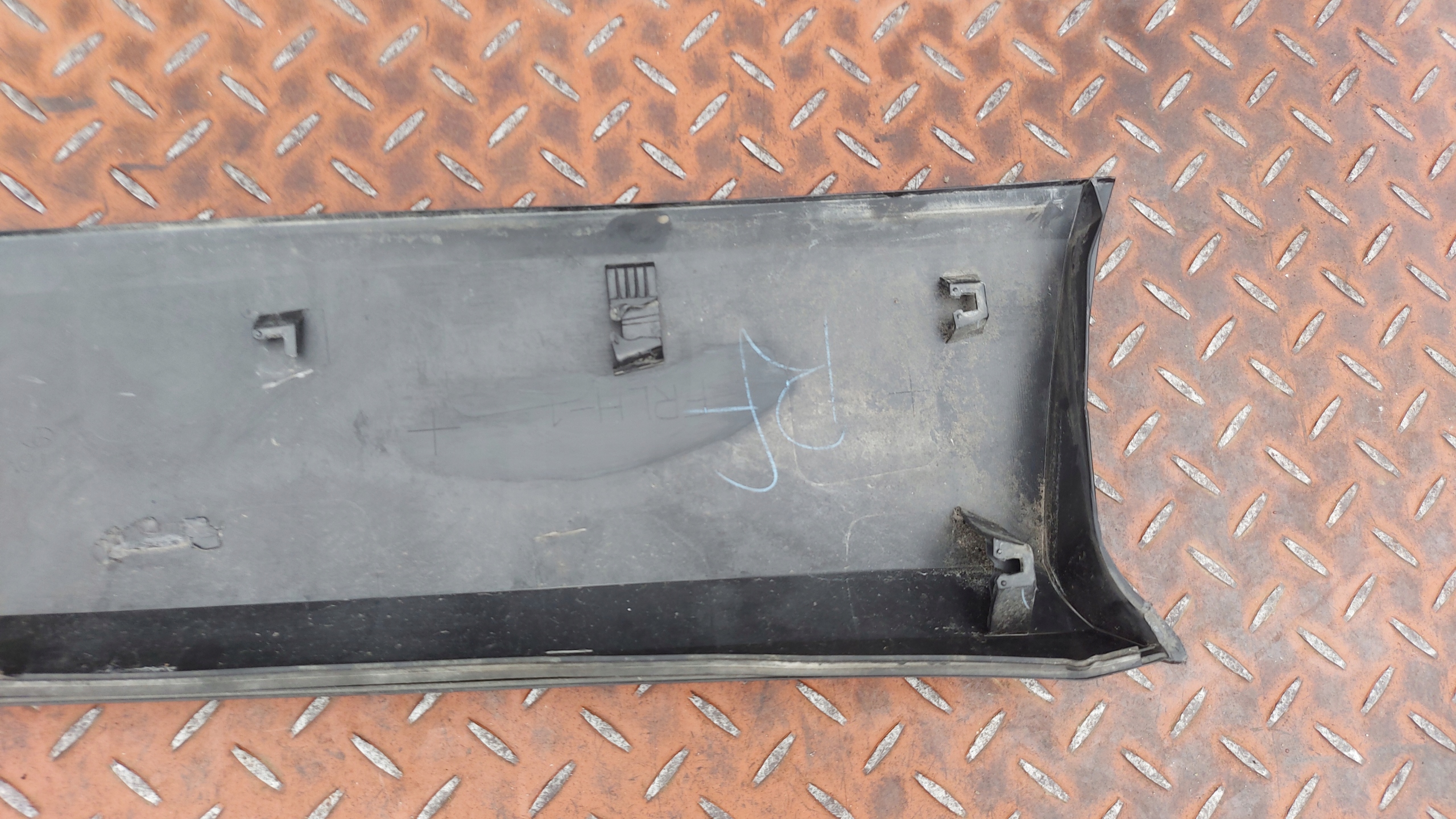 moulding door left front TOYOTA CHR C-HR 16
