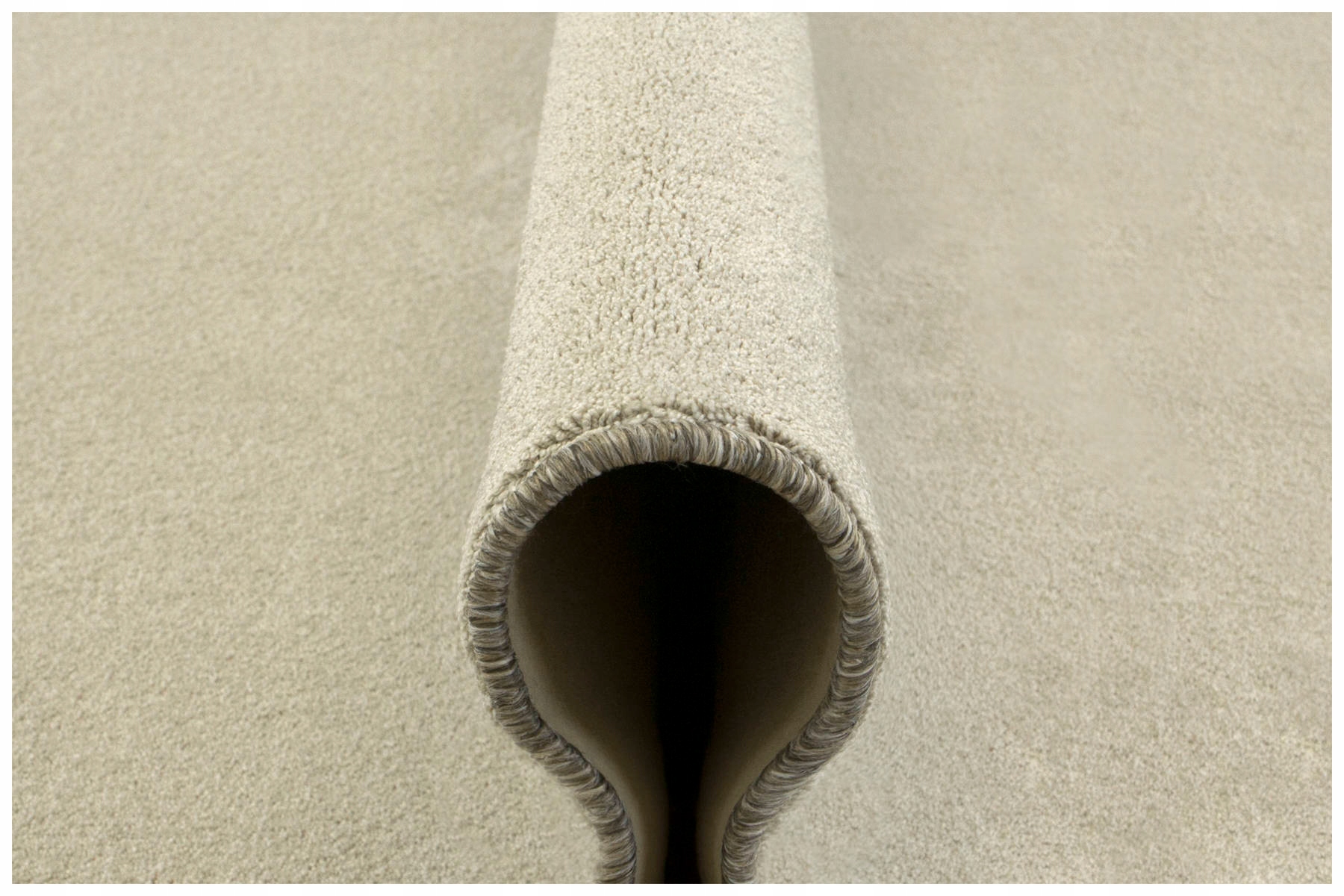 Béžová Kobercová Podlaha šířka 4 m Měkká Na Míru Do Obývacího Pokoje Bounty