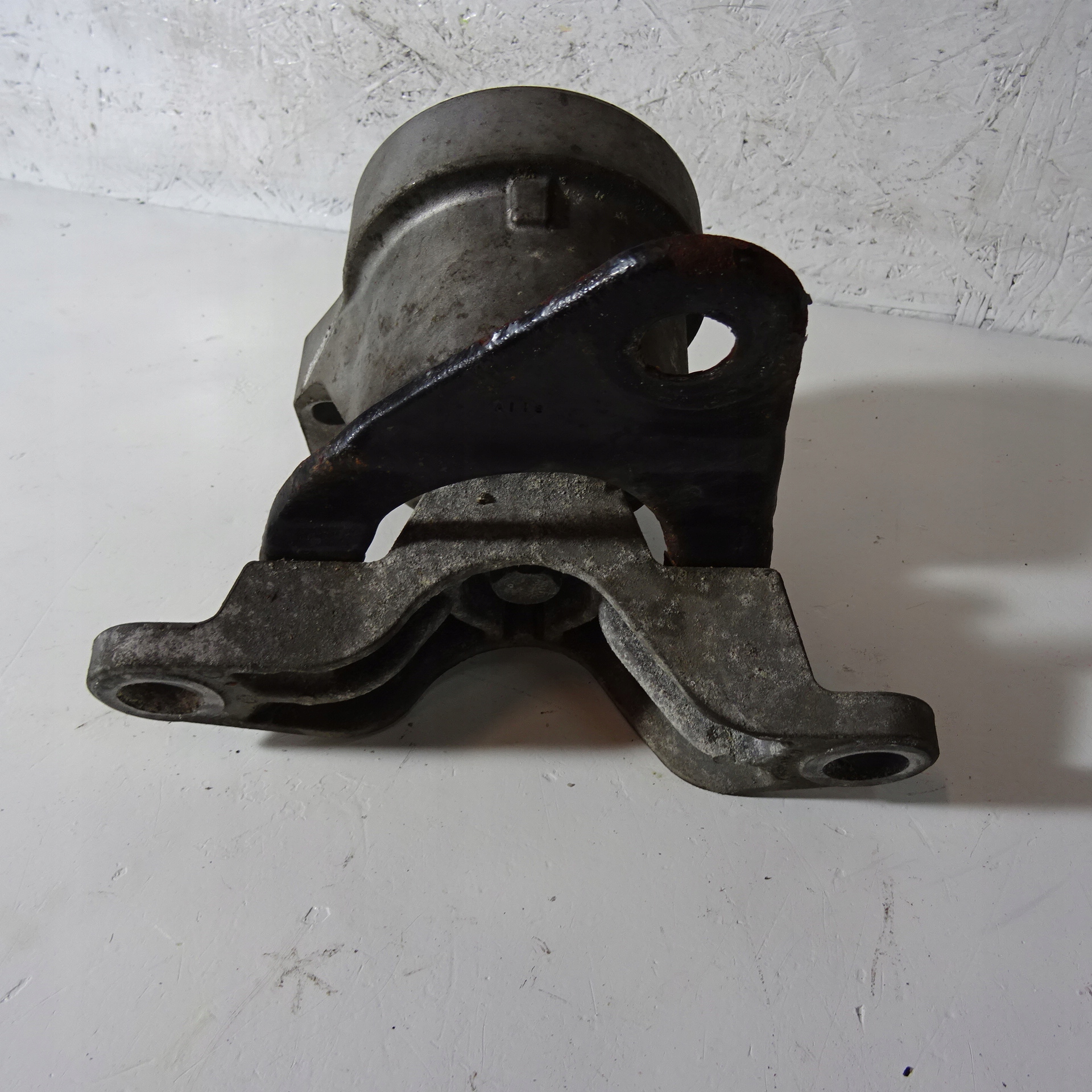 FORD MONDEO MK4 2.0EBOOST engine mount 9G916F012AA