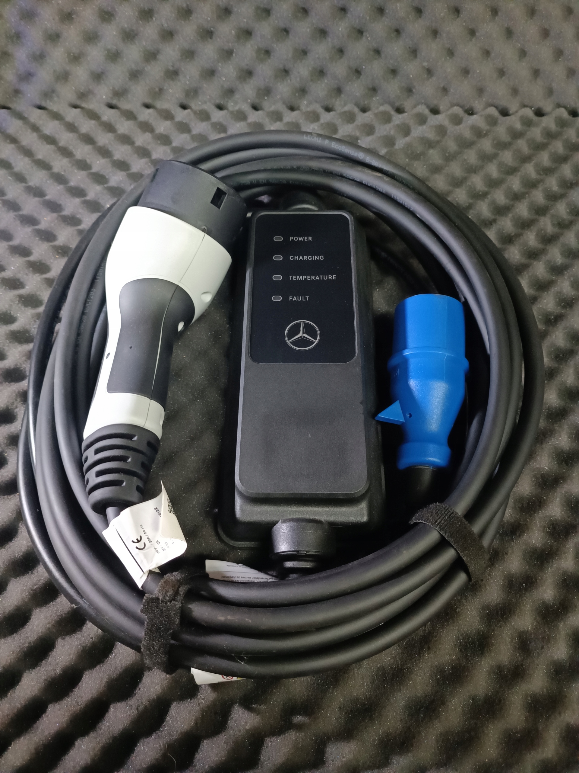 A0005833604 - 0005833604 ЗАРЯДНИЙ ПРИСТРІЙ MERCEDES ГІБРИД