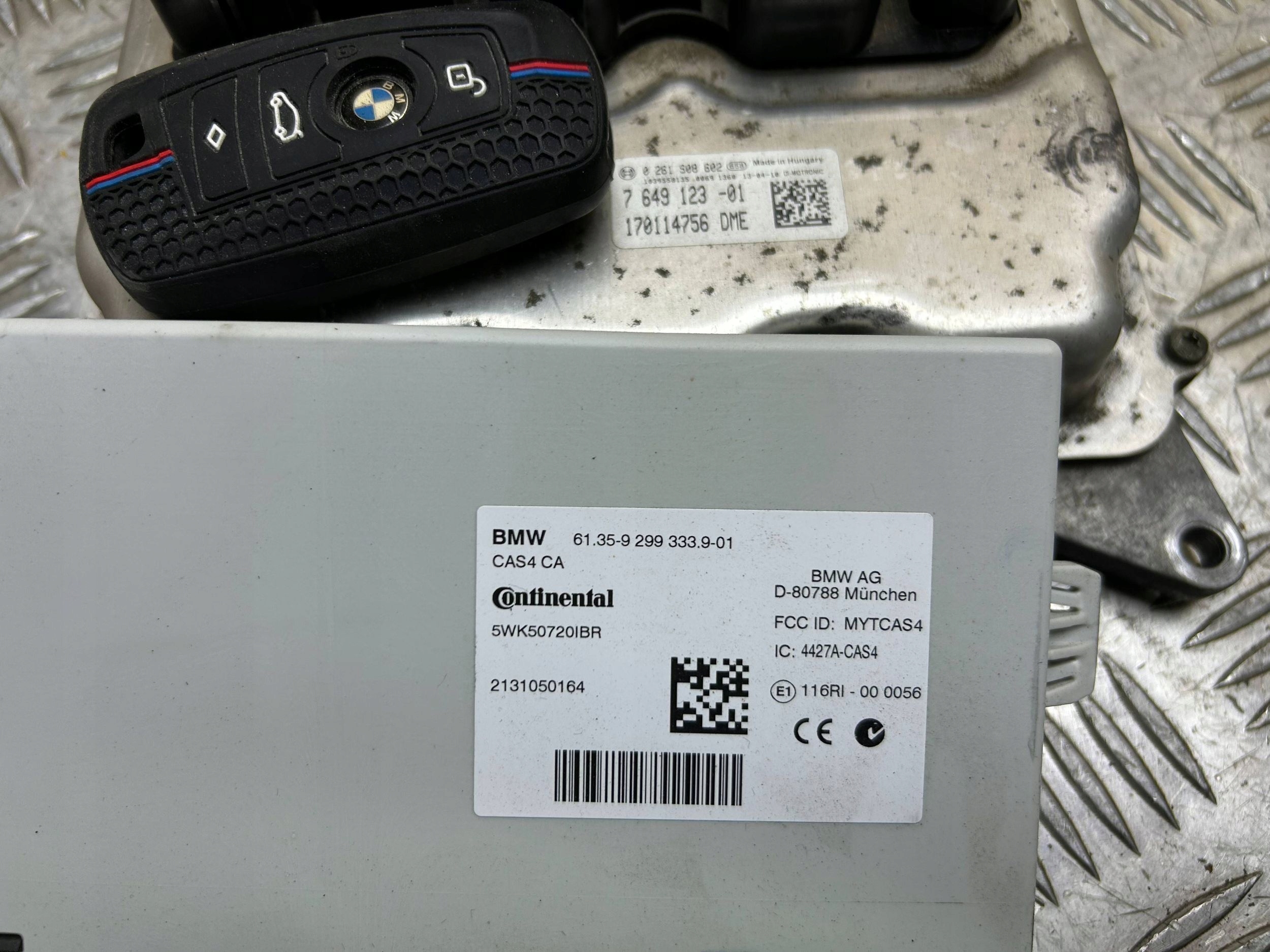 running board startowy computer control unit ECU key BMW 5 F10 F11 528i 7649123