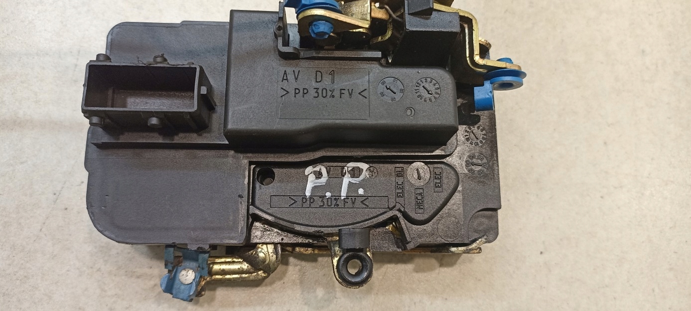 lock door right front CITROEN BERLINGO 1.9 D