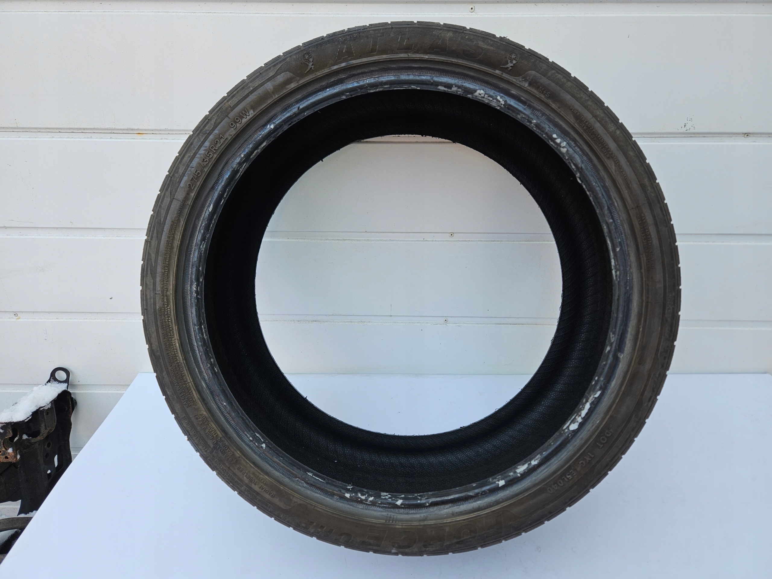 gomma ATLAS FORCE UHP 275/35R21 99W 2022 5mm