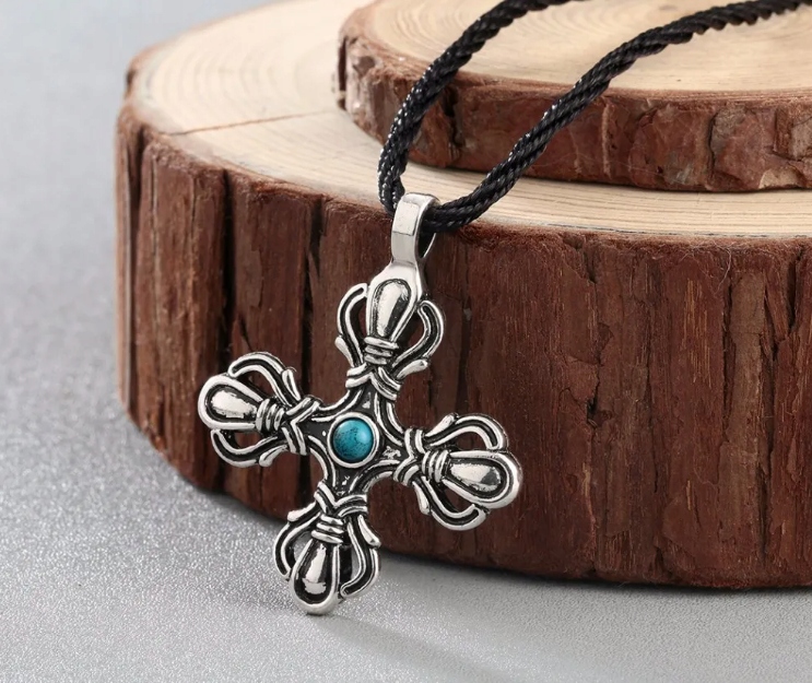 Naszyjnik Runa Krzyż Krzyżyk Wiking Srebrny Talizman Rzemyk Kod producenta 7710