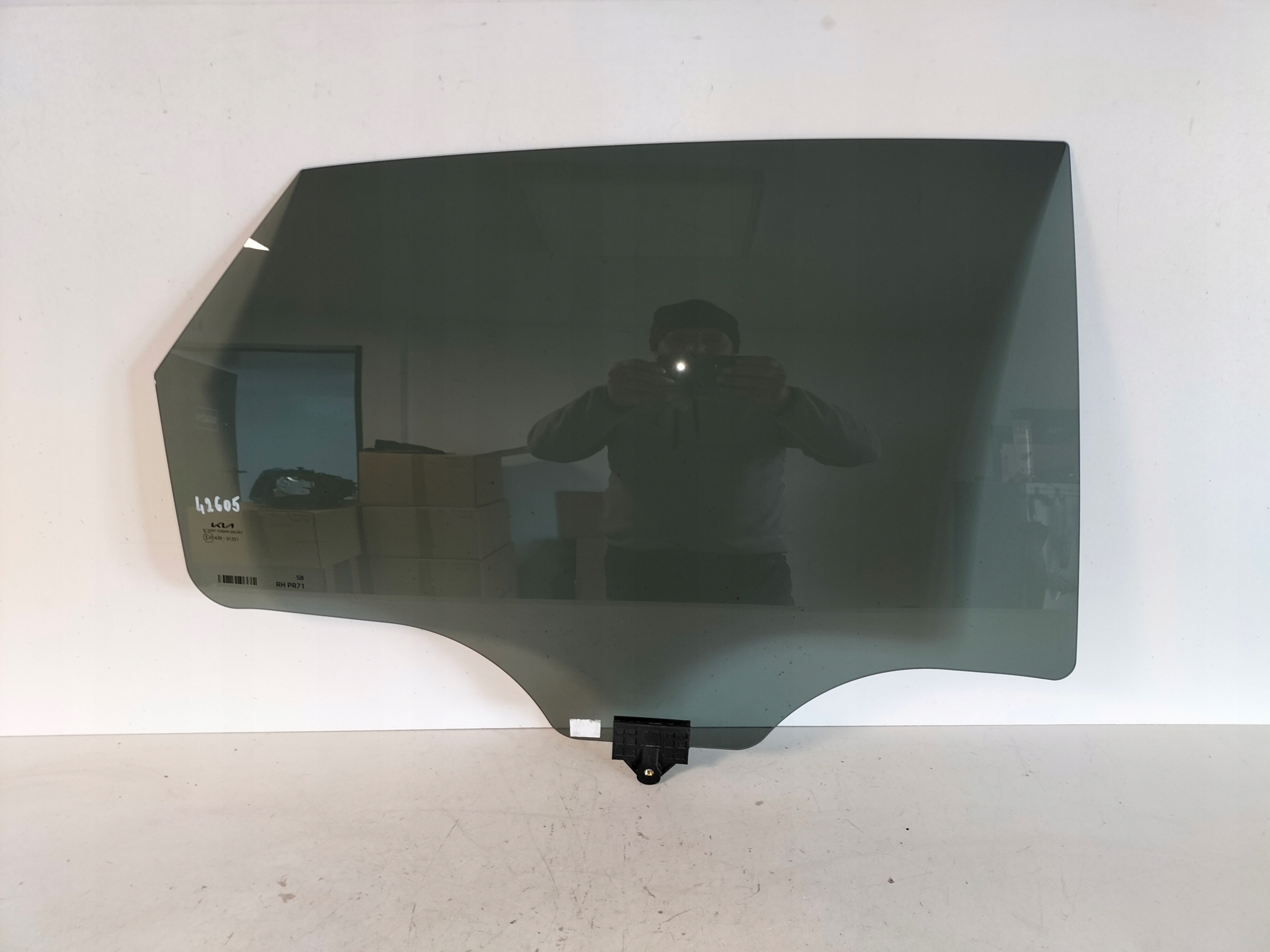 window side door rear rear part right KIA PROCEED III 18- PRO CEED