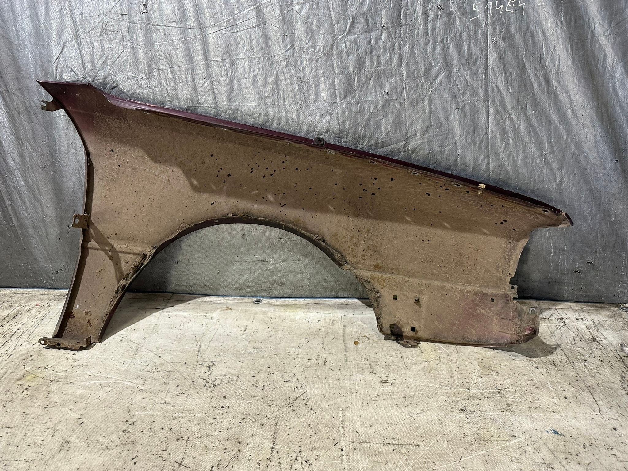 fender left front AUDI 80 B4 sedan k:LZ3T