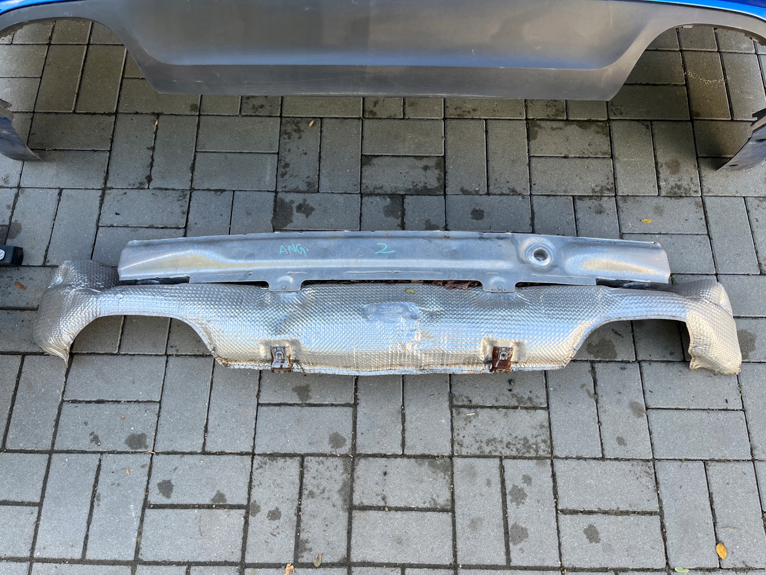 PORSCHE 991 911 4S STOSSSTANGE HECK SCHALLDÄMMUNG TRÄGER
