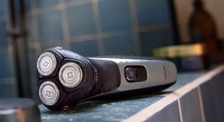 ELEKTRYCZNA GOLARKA DO BRODY TWARZY PHILIPS S3143/00 Kod producenta ELEKTRYCZNA GOLARKA PHILIPS BRODY TWARZY