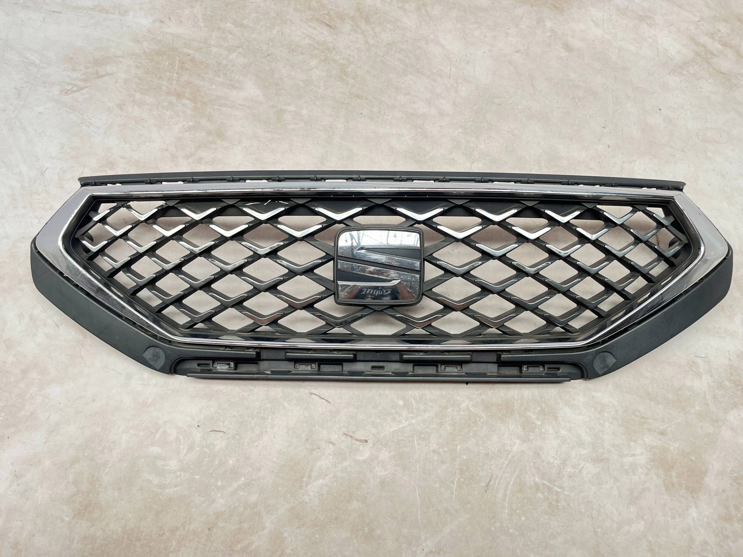 grill front grille radiator SEAT TARRACO 5FJ853654B