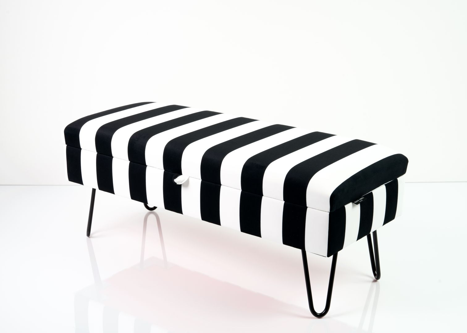 Skrzynia Kufer Meble Sypialnia EMRA WOOD 55 Szerokość mebla 55 cm