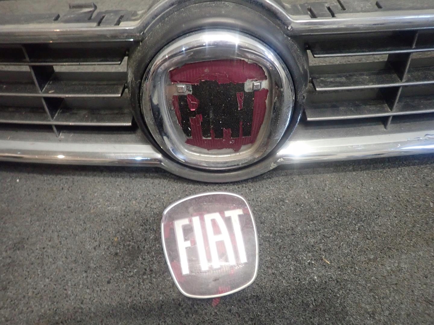 GRILL FIAT BRAVO II 2007- 735414652