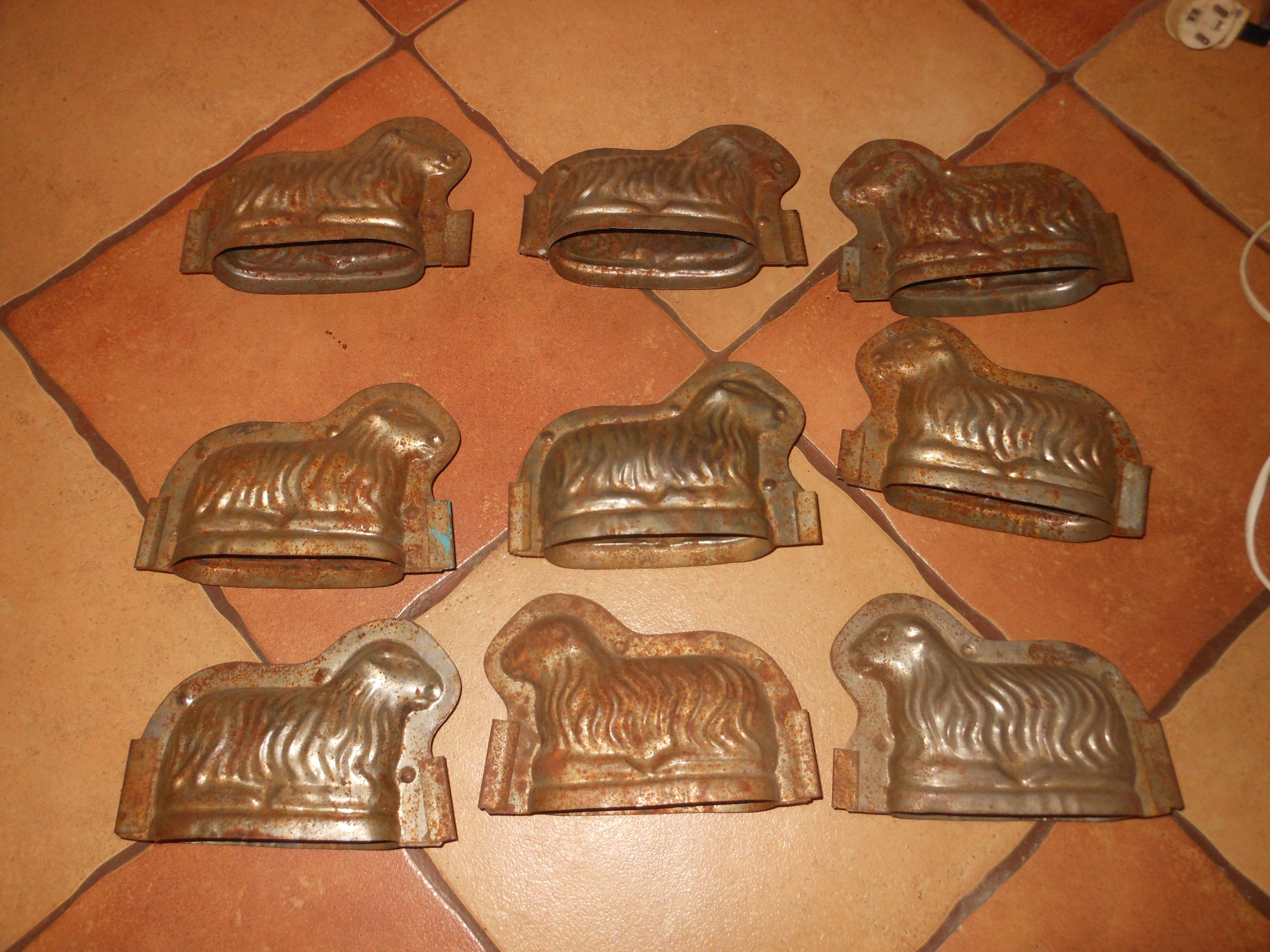 BARANEK WIELKANOCNY METALOWA FORMA 9 SZTUK