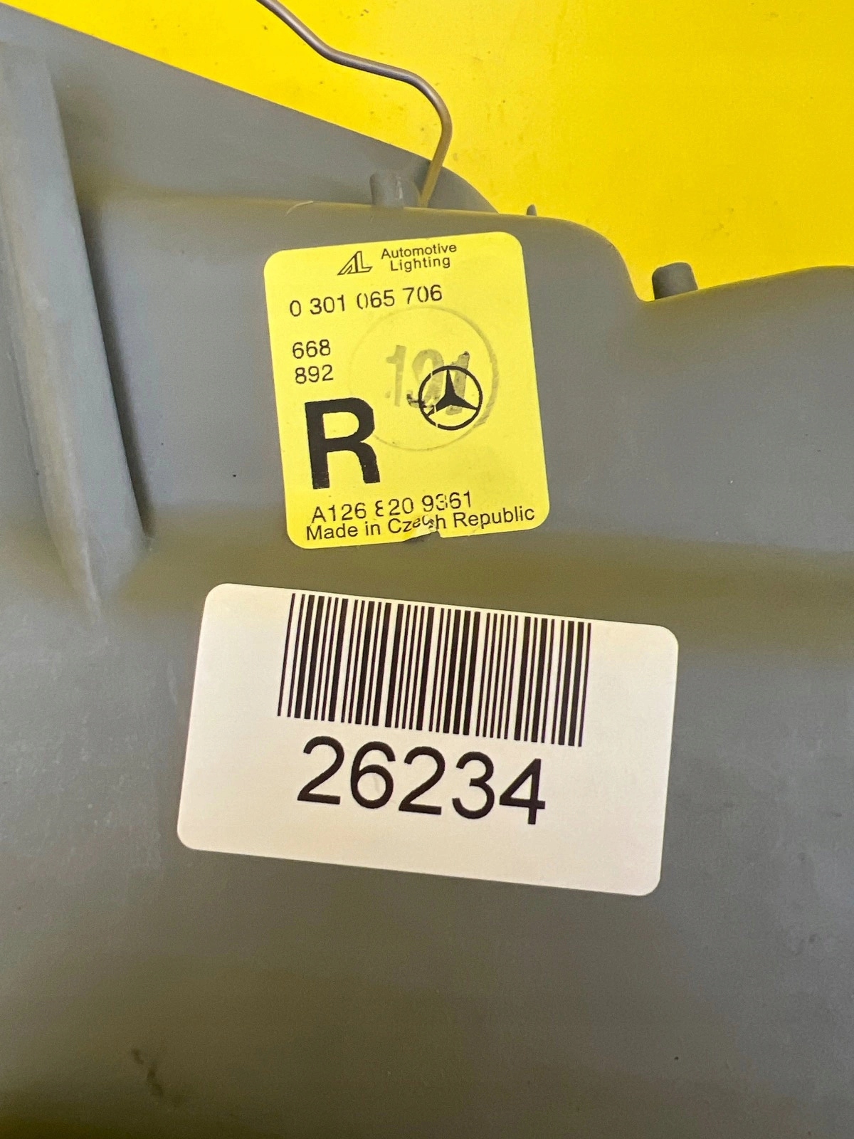 light right Mercedes W126 79-91 A1268209361