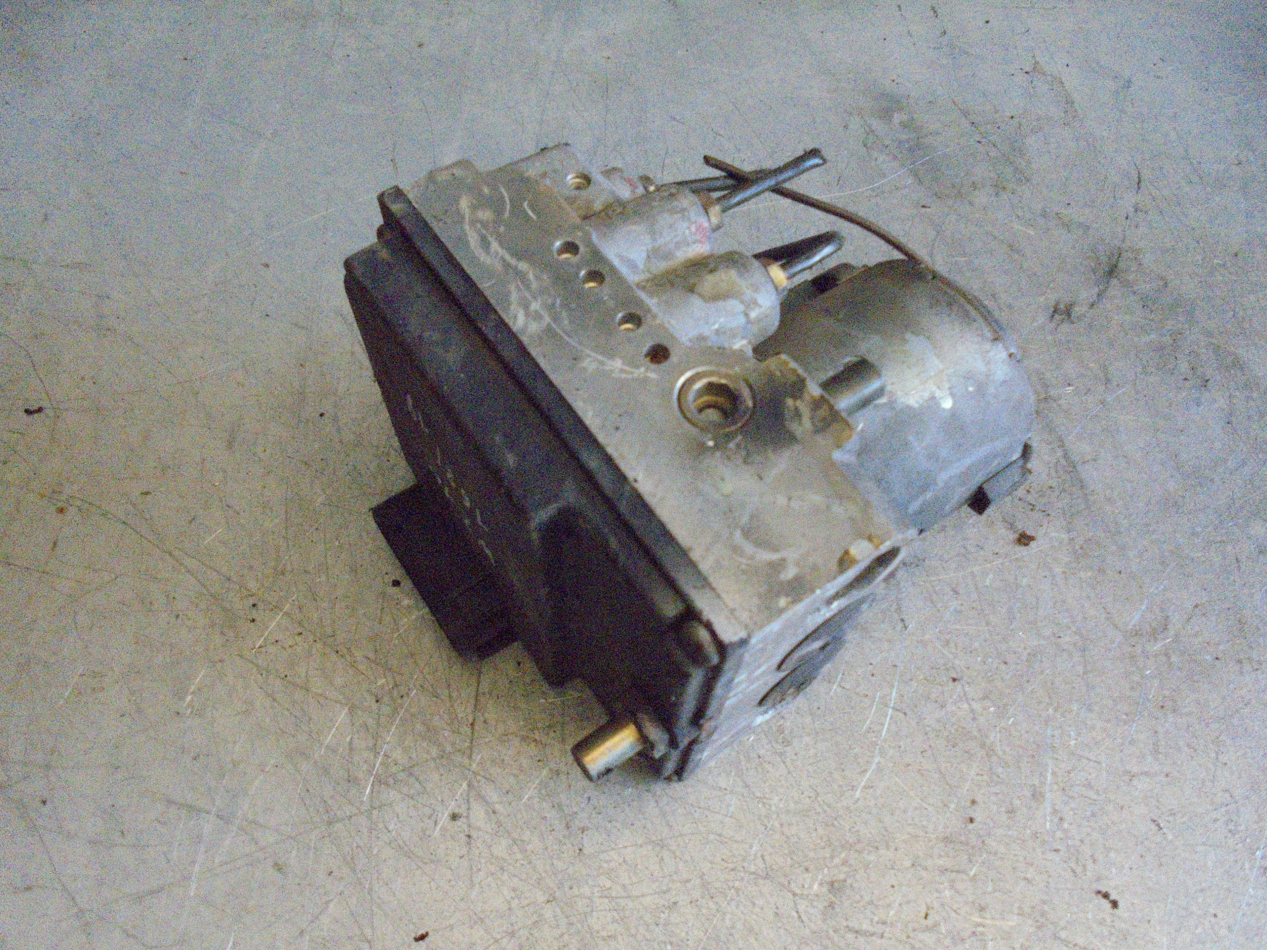 POMPA ABS MERCEDES W 210 0265217007 0024319712