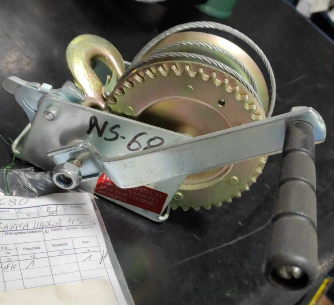 Wyciągarka linowa 450kg