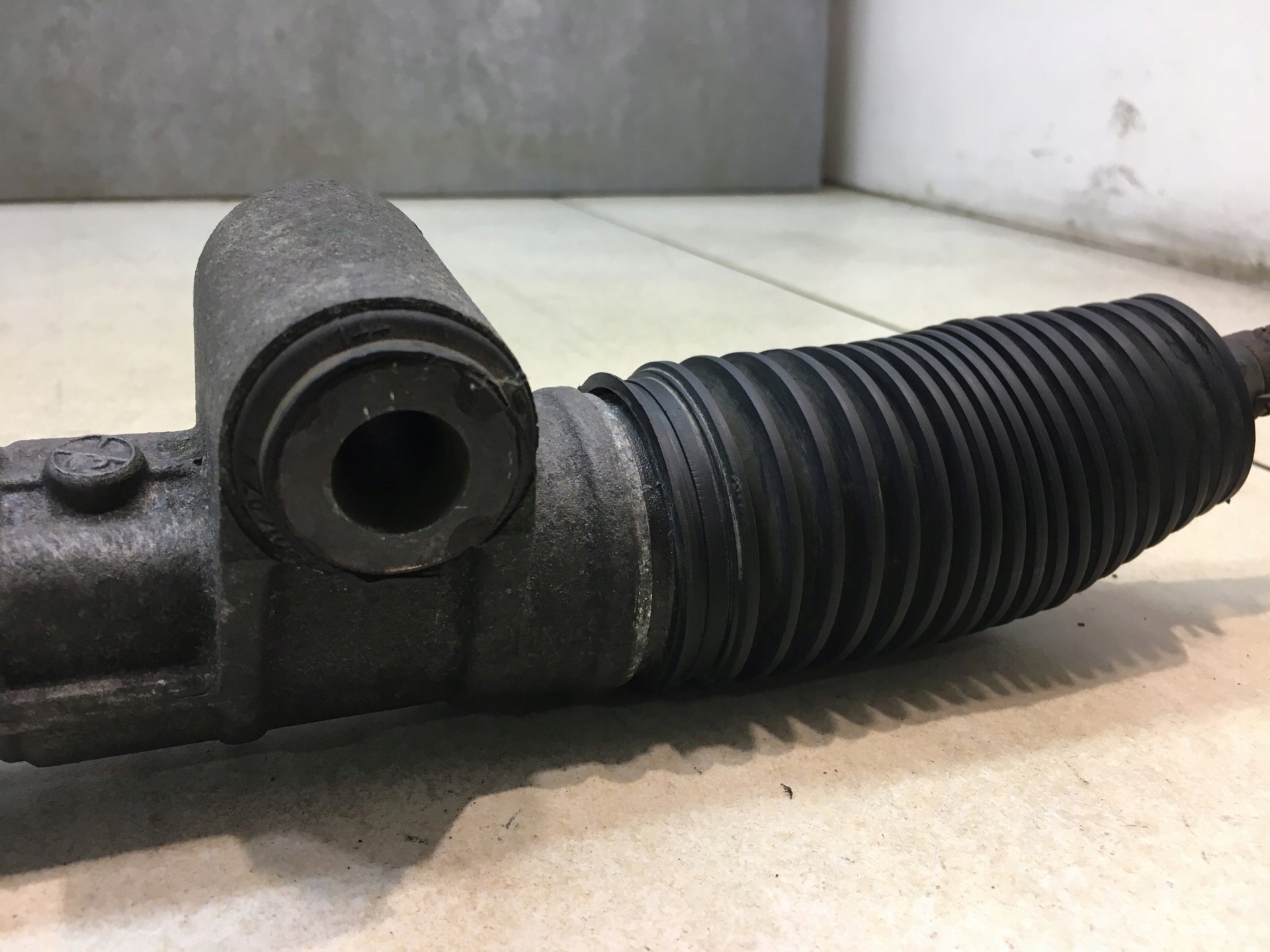Boîter direction CORSA C 1.7 DTI 26082855