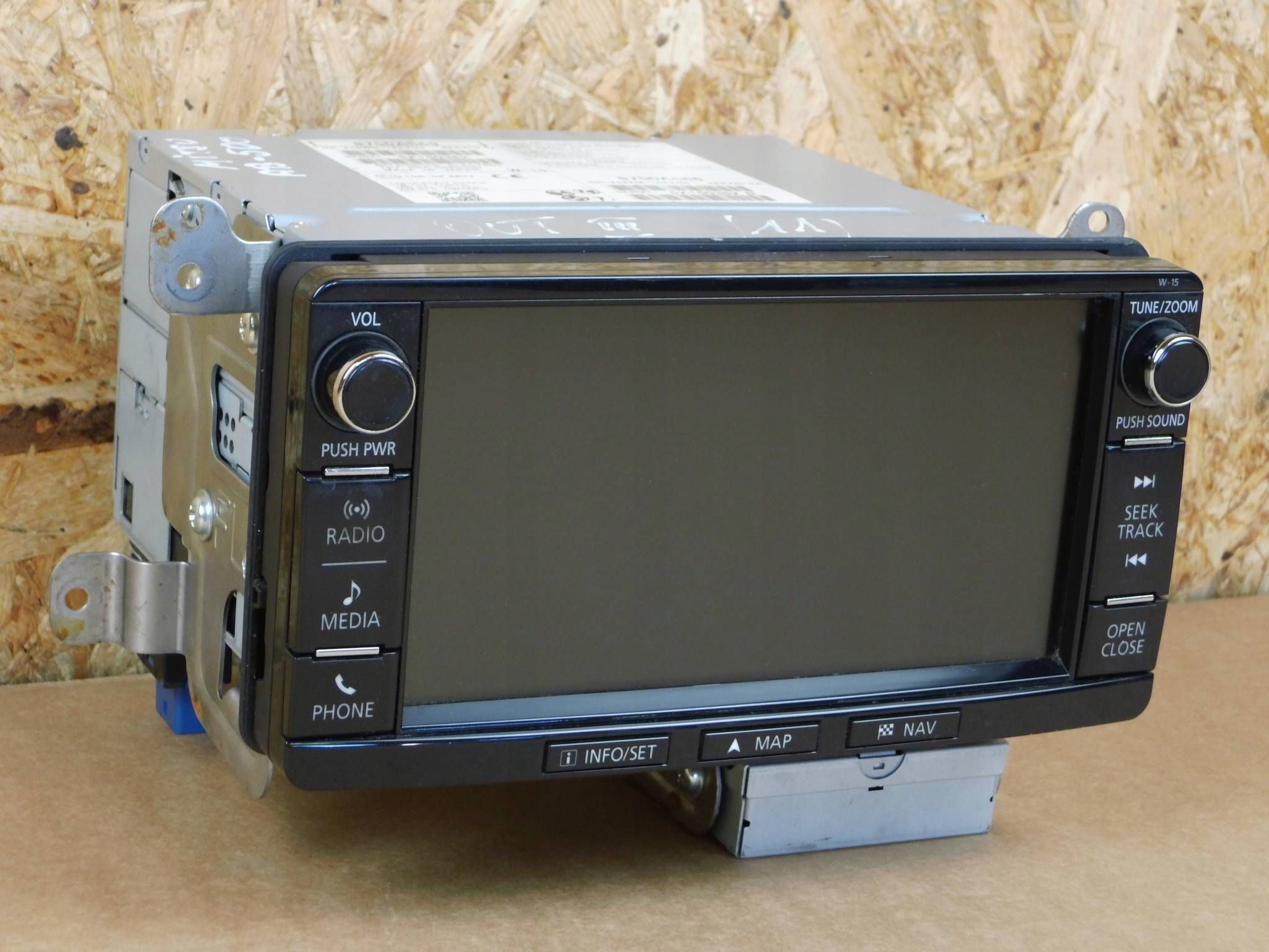 Mitsubishi Outlander nawi Navigation radio 8750A569