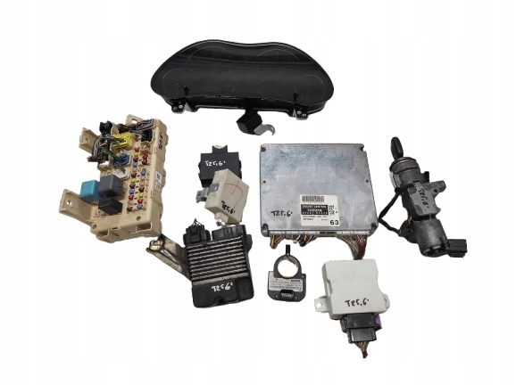 TOYOTA AVENSIS 2 II T25 03- 2.0VVTI ZESTAW STARTOWY STEROWNIK 89661-05630