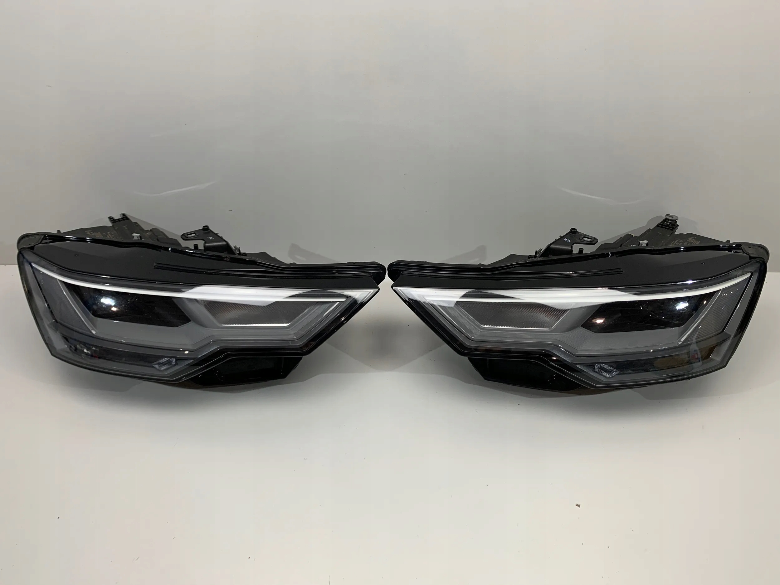 Audi A6 C8 LAMPY PRZÓD PRZEDNIE FULL LED KOMPLETNE