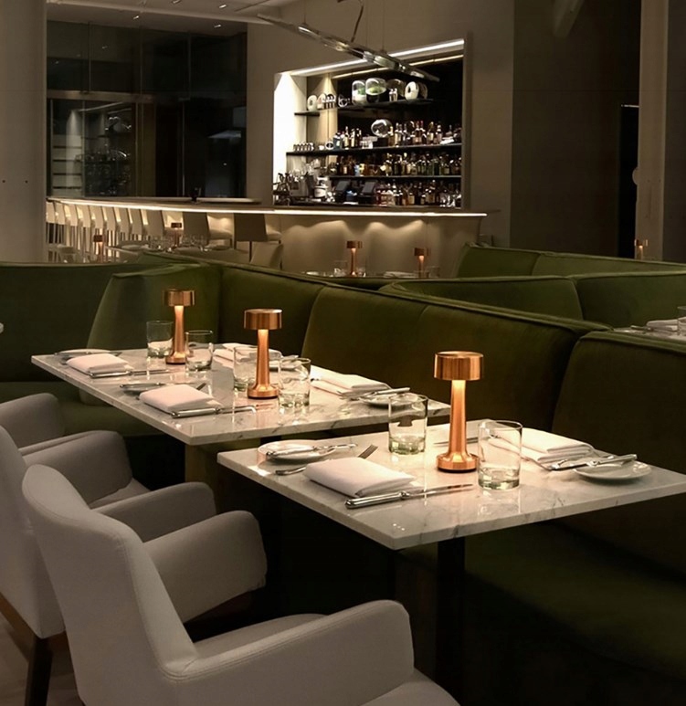 LAMPKA NOCNA STOŁOWA LED KONTAKT USB 3 KOLORY Długość/wysokość 21 cm