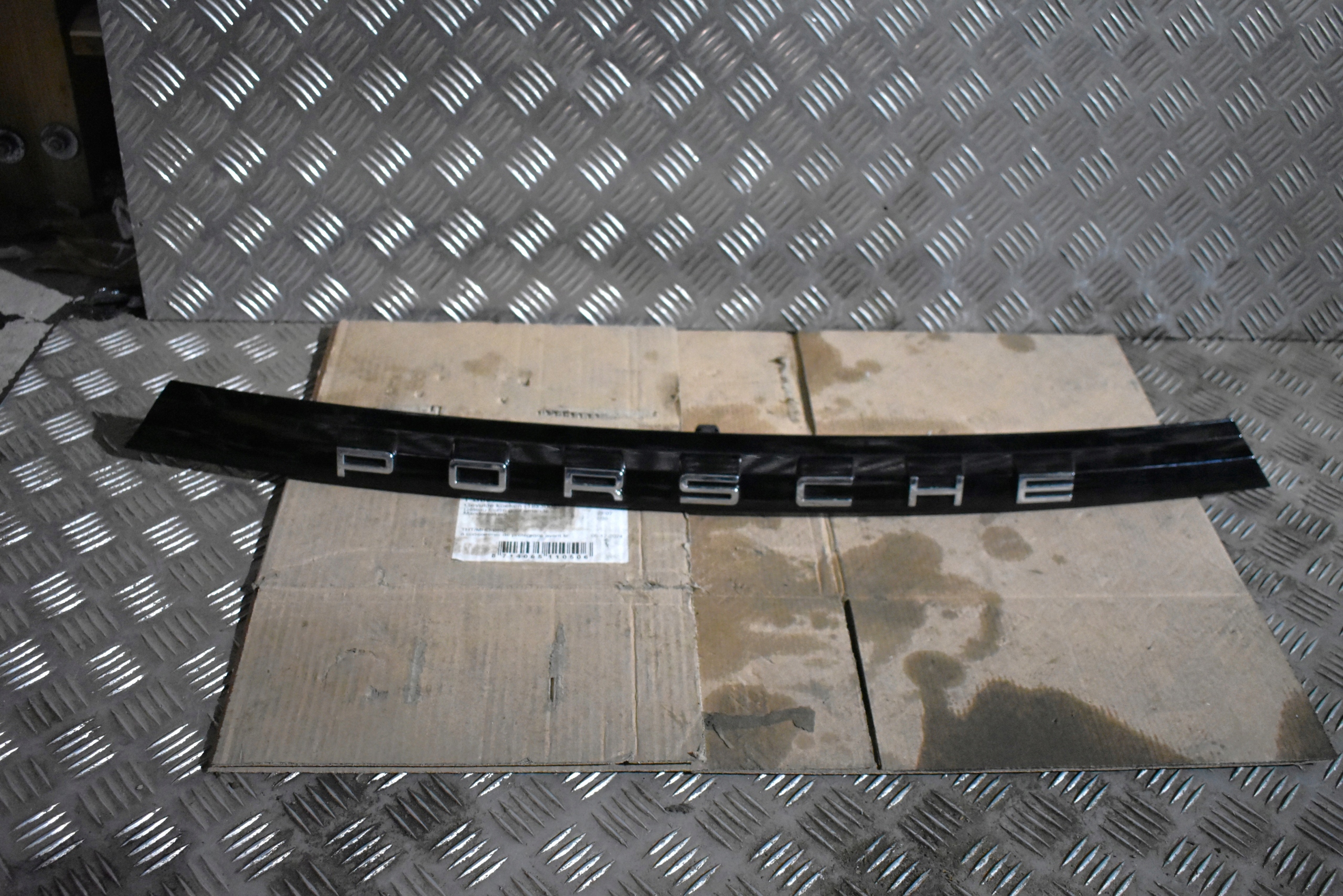 IDEALNA cap bonnet boot NAPIS PORSCHE PANAMERA 971 1
