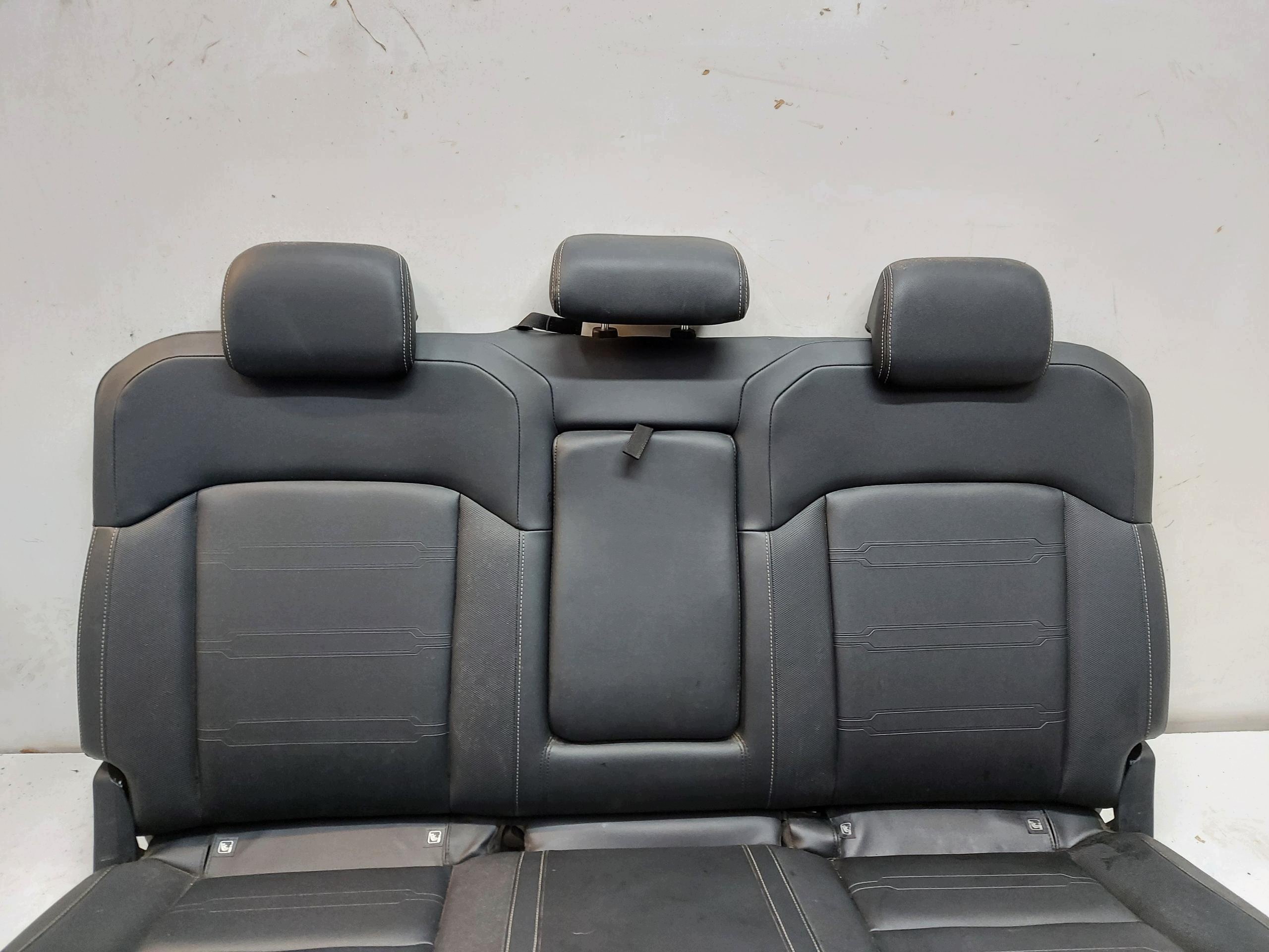 Ford Ranger VI 6 XLT 2023r Sitz Sitze vorne heck KPL