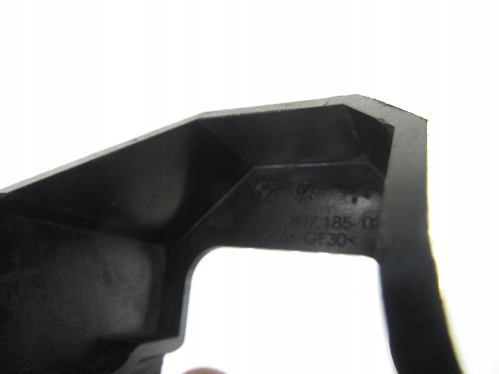 Halter Halter des Kühlers Stütze BMW e81 e82 e87 e88 e92 e93
