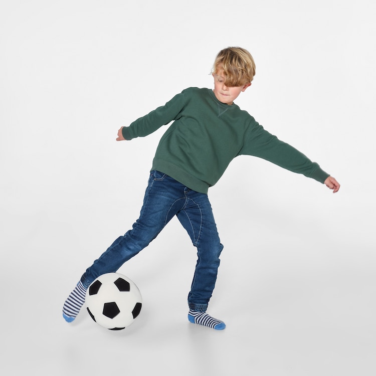 ИКЕА Искра мягкая игрушка футбол 20см игрушка код производителя 205.067.63