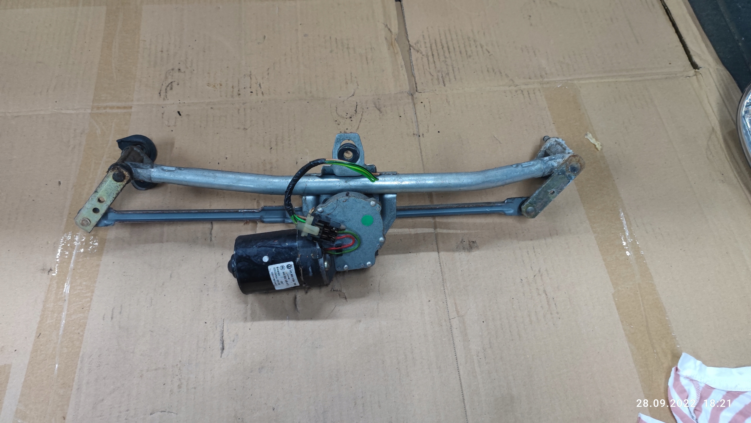 VW BORA GOLF IV 4 Motor Wischergestänge