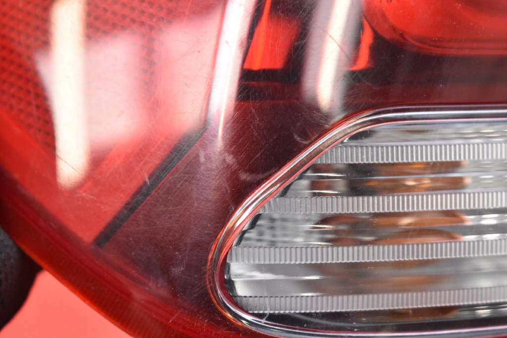 light left rear part rear 92401-H8 KIA RIO 4 IV 5D HB 16-20
