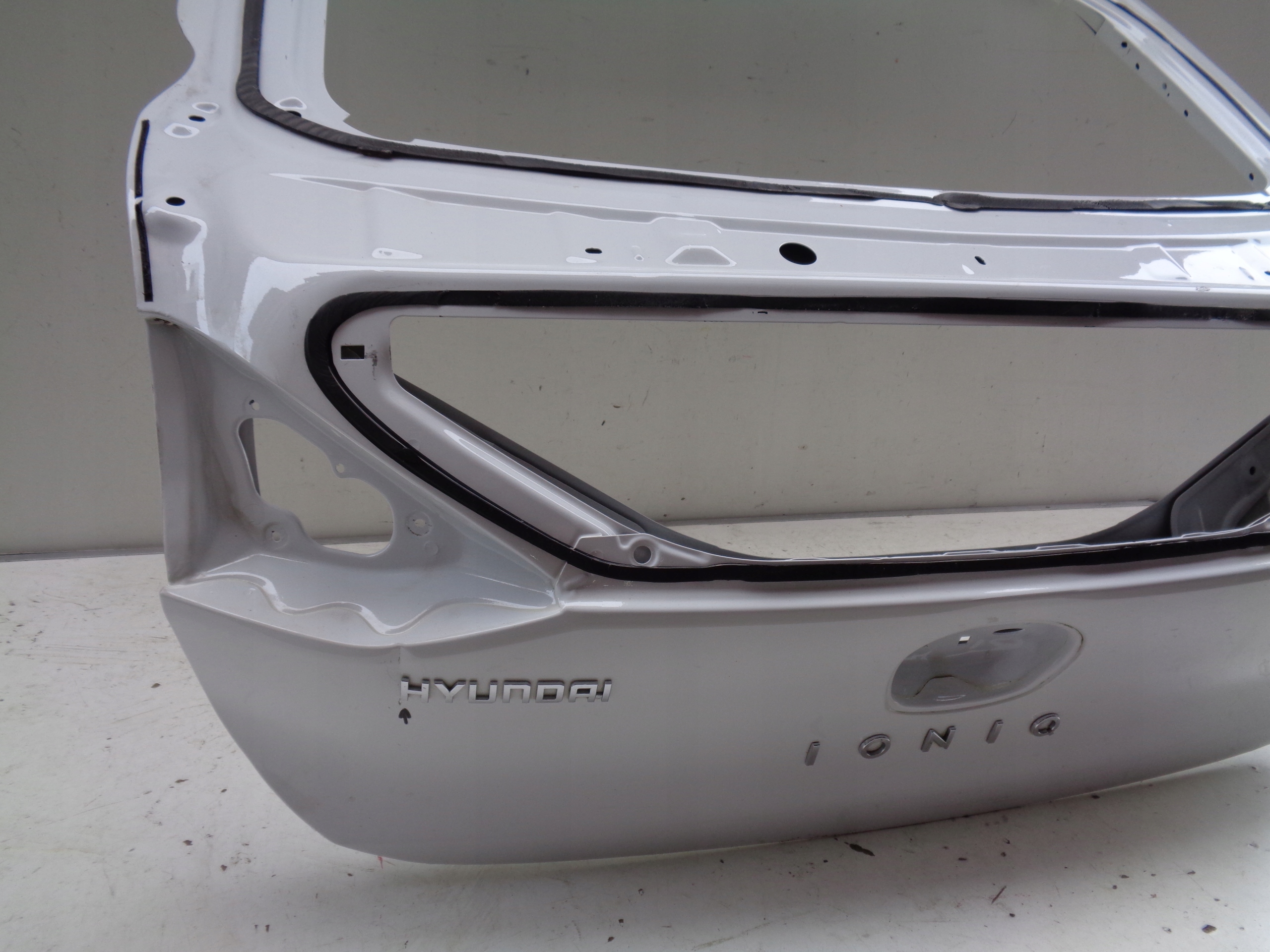 boot doors HYUNDAI IONIQ 17- NR 42213