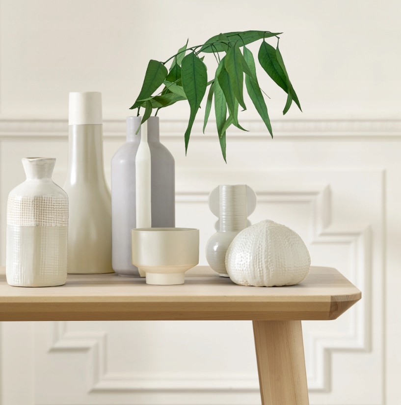 LUXENS FARBA NA BAZIE WODY SPRAY WODNY BIAŁY SATYNOWY POŁYSK PÓŁMAT 400ML Numer katalogowy producenta 212877