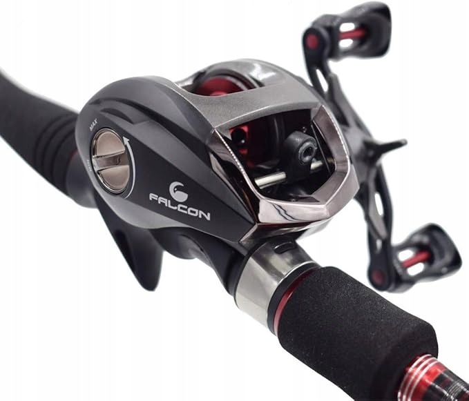 Naviják Diwa Carbon Fiber Bait Casting Reel 6,3:1 LP-200R (pravý) s multiplikátorem
