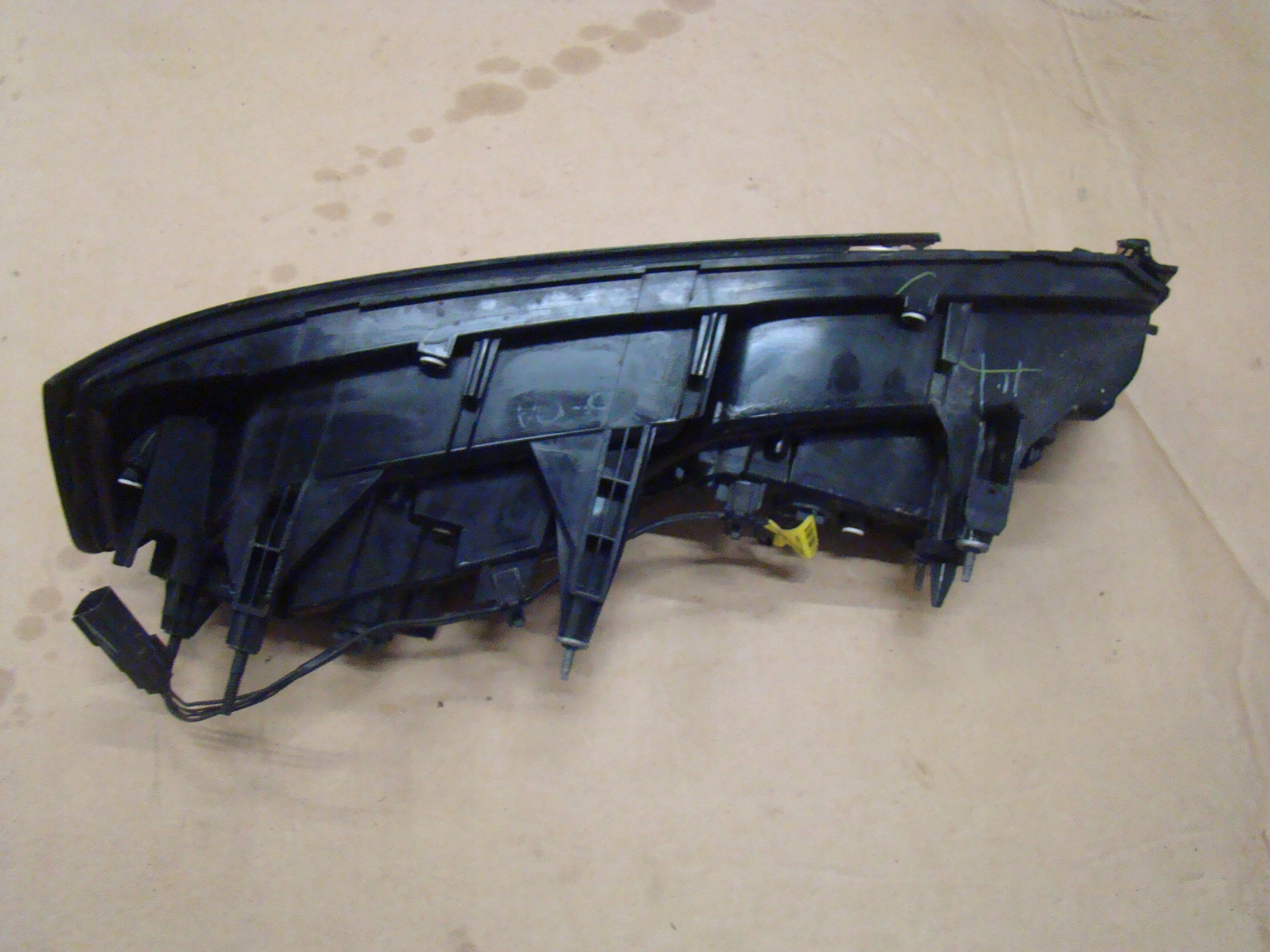 фонарь задний Chevrolet Camaro левый 2016 SS 6.2