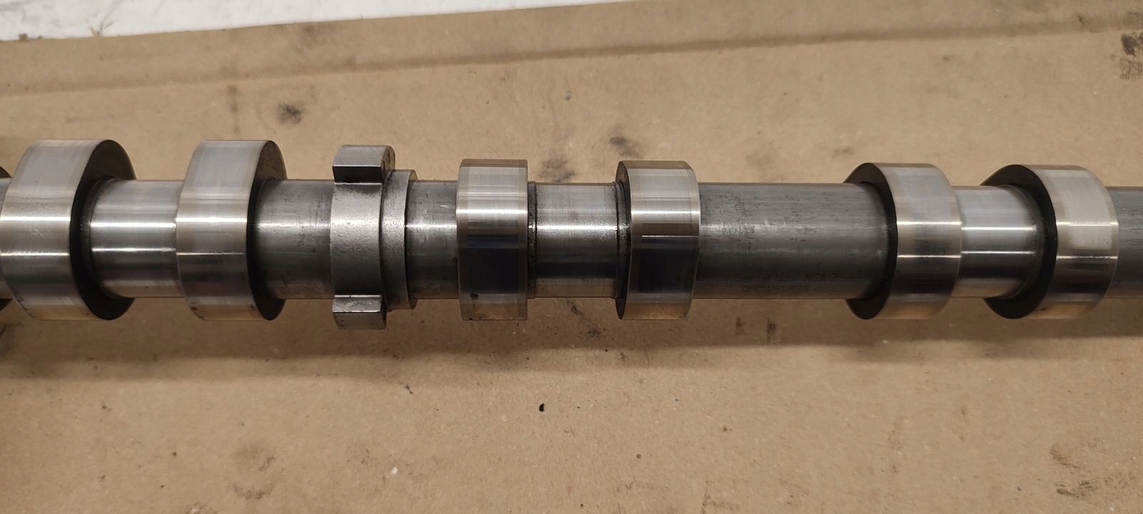 Arbre à cames d’échappement Volvo V70 2,4D D5204T