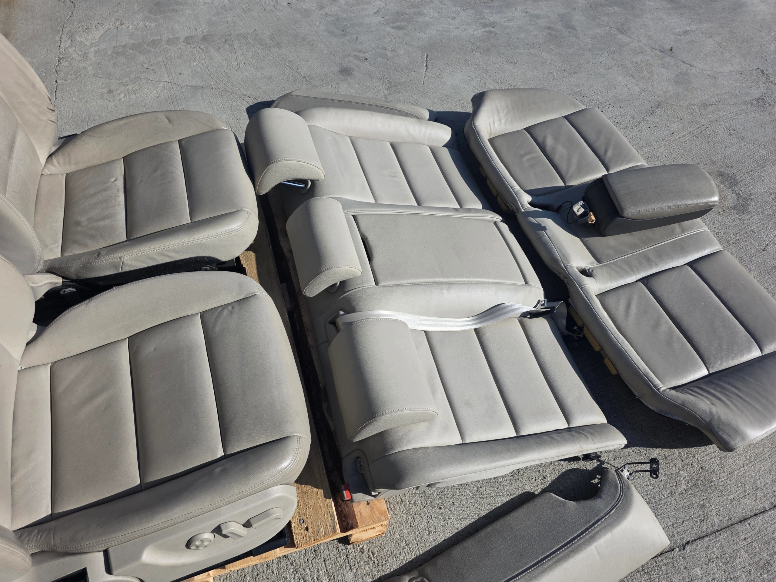 Sitz Sitze KOMPLET AUDI A6 C6 Leder BEZOWE heizung elektrisch !!!