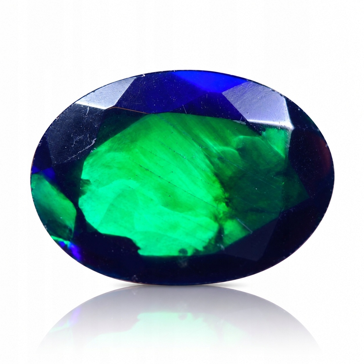 Přírodní opál černý 1.42 ct Ovál Etiopie certifikát Wbd