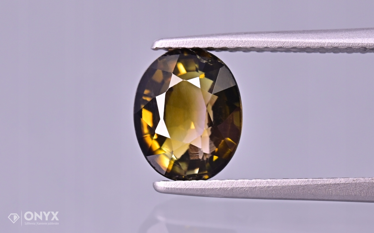 Turmalín fazetovaný ovál 8x6,5 mm