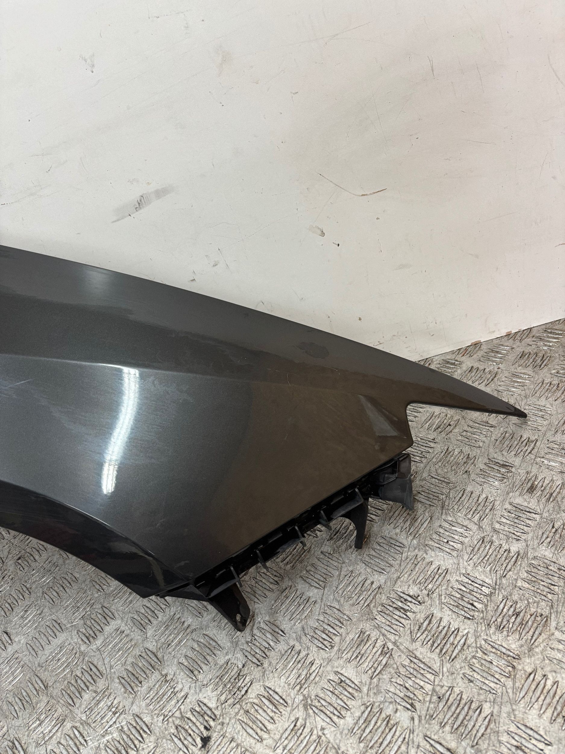 fender front front right SEAT IBIZA 6J 09