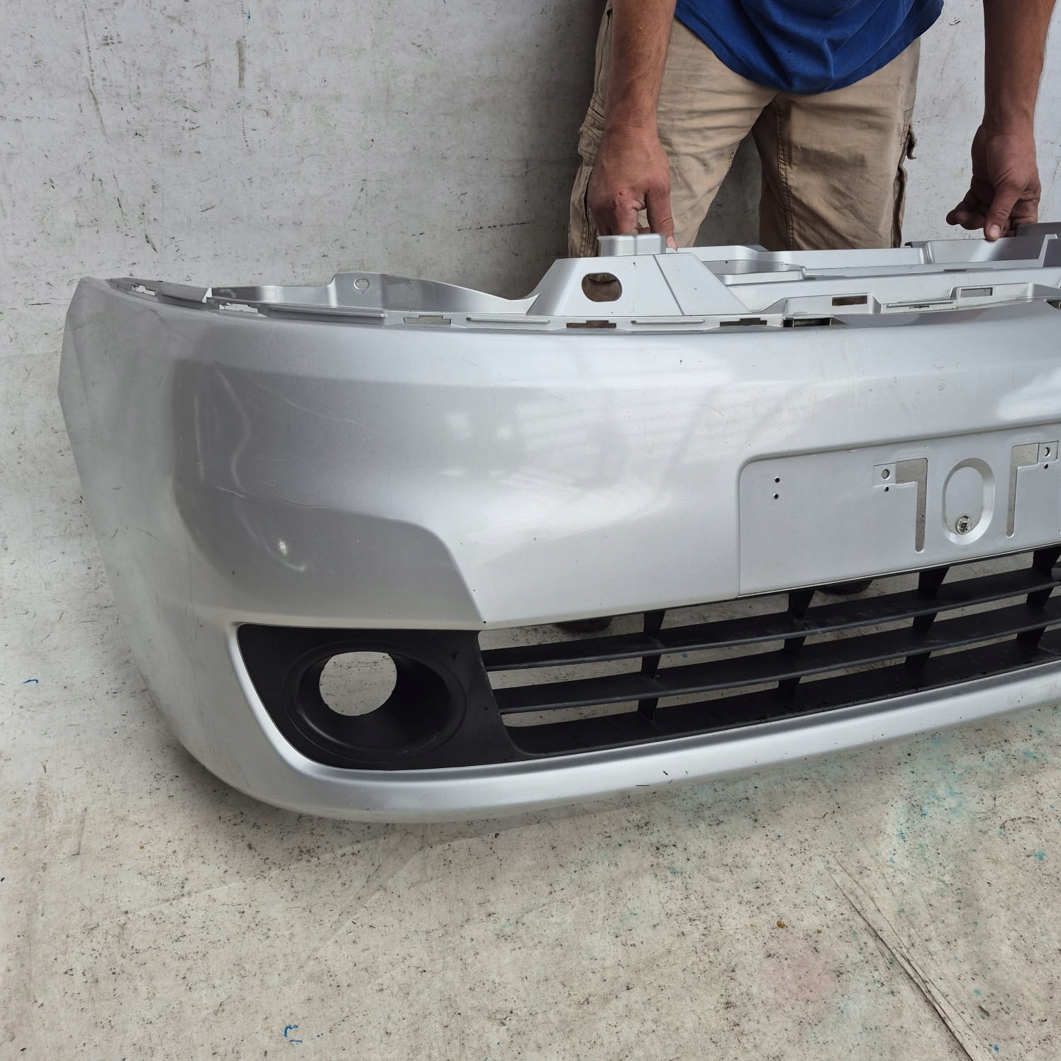 NISSAN NV200 NV 200 09- bumper front front 620223LG0A