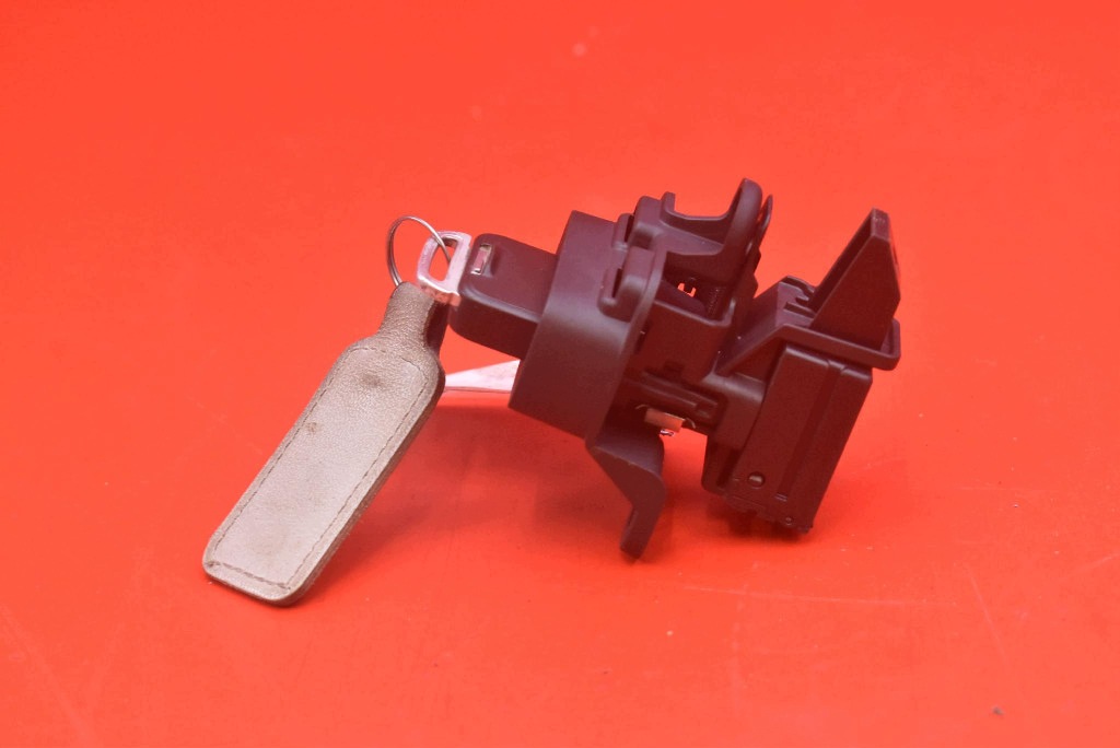 ignition key button START/STOP 28227917 VOLVO V60 1 and 1.6 D2 115 KM