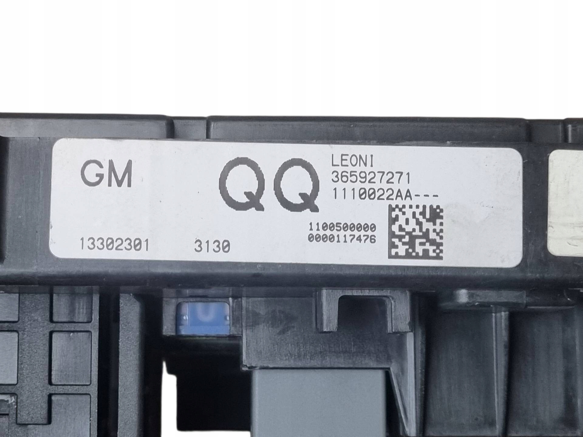 Module fusibles Opel Astra J 2011 13302301