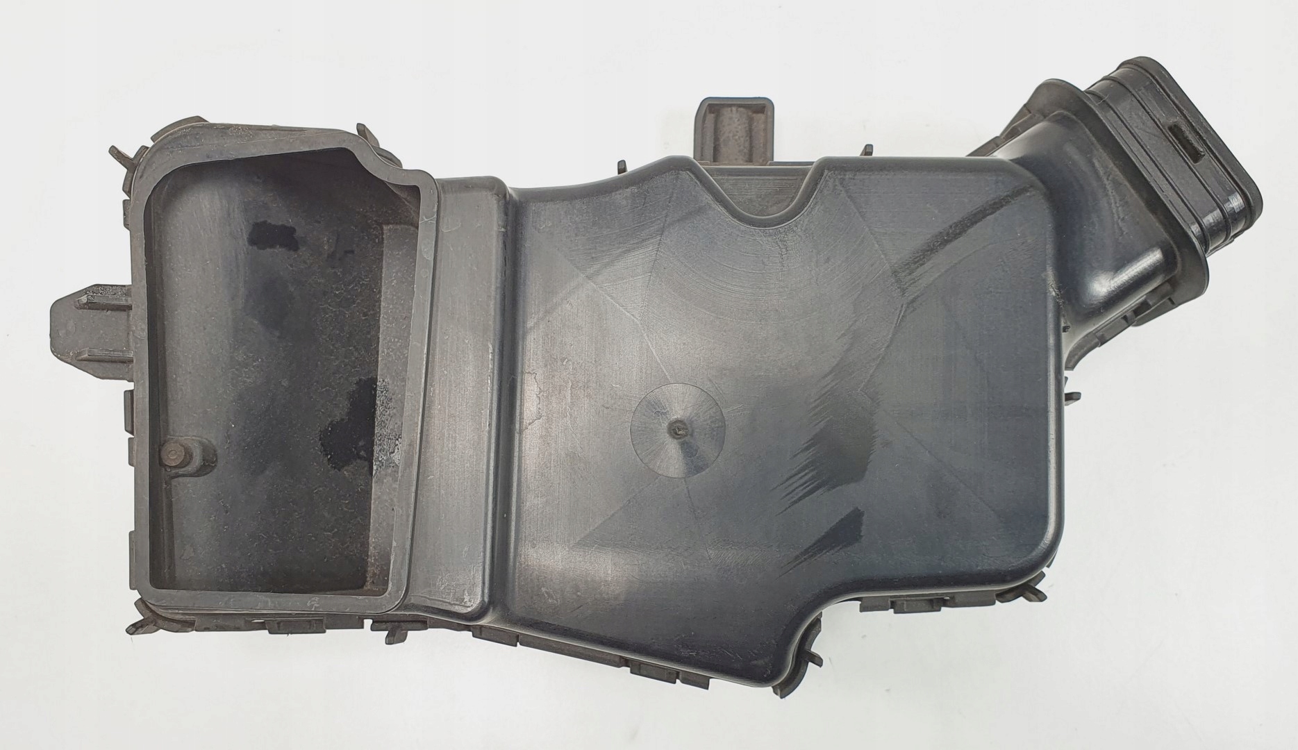 Корпус повітряного фільтра BMW 5 F10 2.0 D 7580415