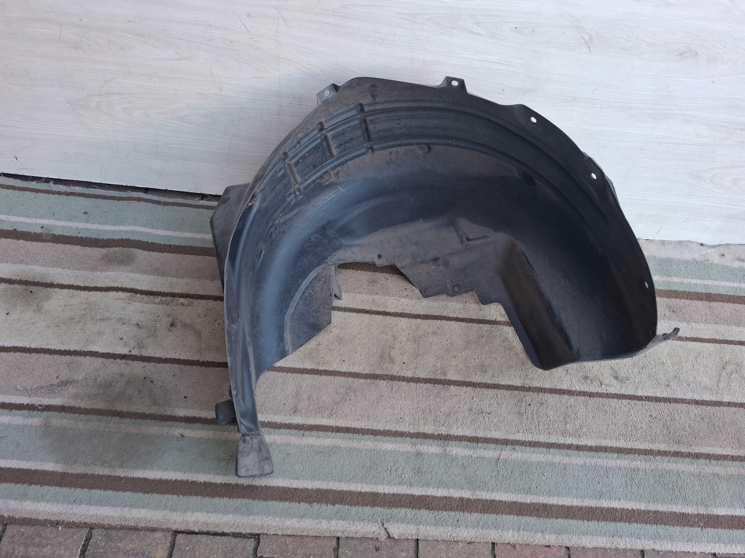 mudguard left rear part PEUGEOT 3008 II 9810125680